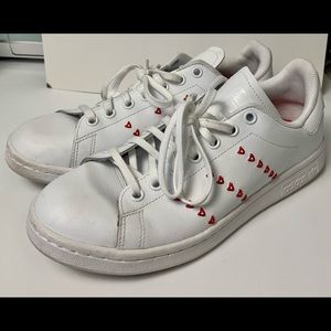 ADIDAS STAN SMITH 'HEART Red and White sneakers size 7